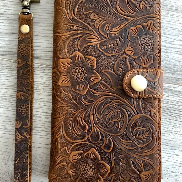 Floral Embossed Brown Leather Cellphone Case and Card Wallet - Picture 2 of 8